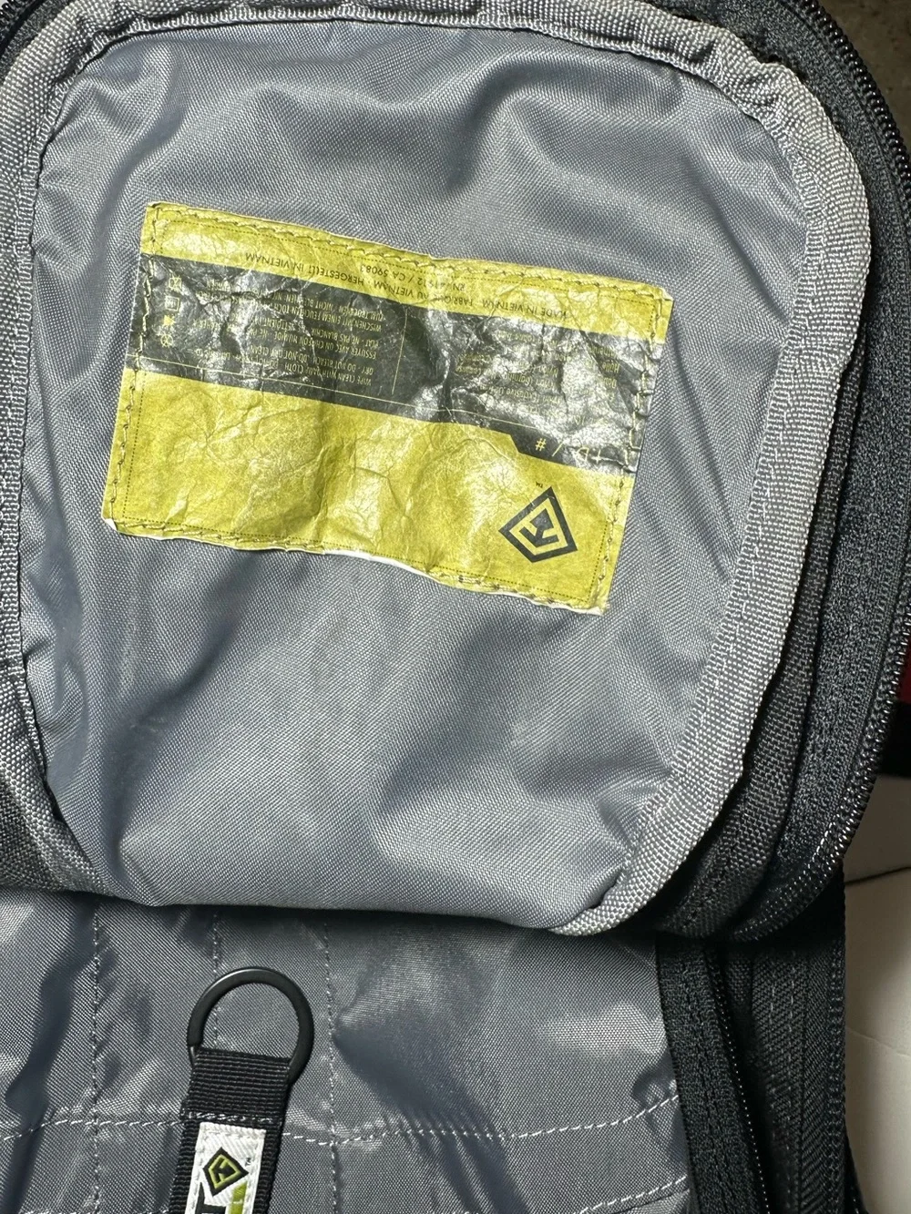 First Tactical 180011 Crosshatch Sling Pack 19L